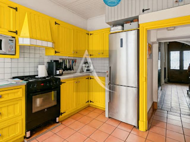 Vente Maison 10 pièces 263 m2 Sauveterre la Lémance
