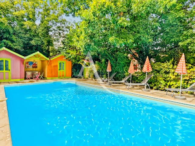 Vente Maison 10 pièces 263 m2 Sauveterre la Lémance