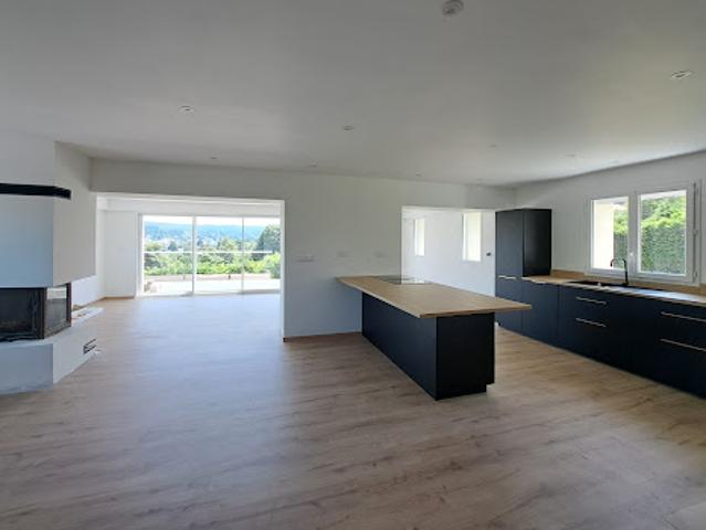Vente Maison 10 pièces 260 m2 Le Chambon sur Lignon