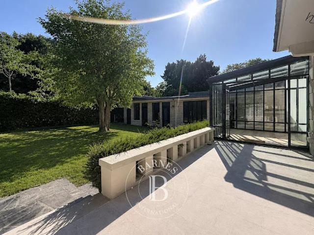 Vente Maison 10 pièces 260 m2 Saint Maurice