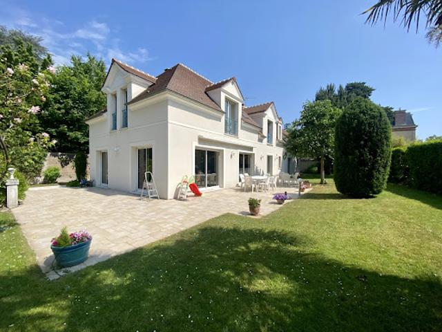 Vente Maison 10 pièces 261 m2 Le Vésinet