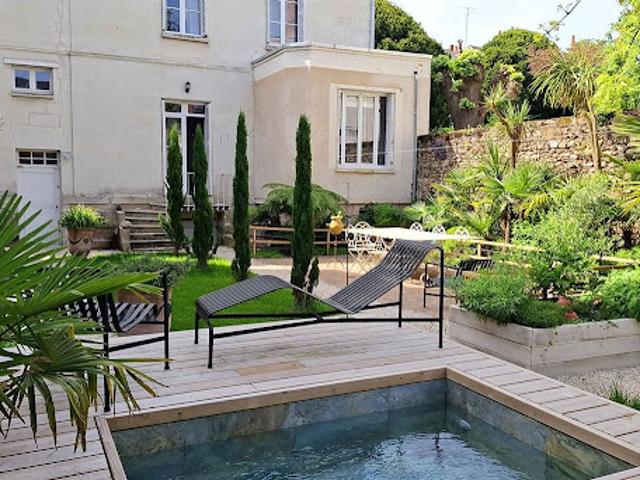 Vente Maison 10 pièces 262 m2 Tours