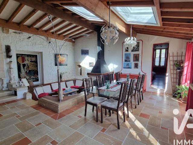 Vente Maison 10 pièces 262 m2 Saint Pey de Castets