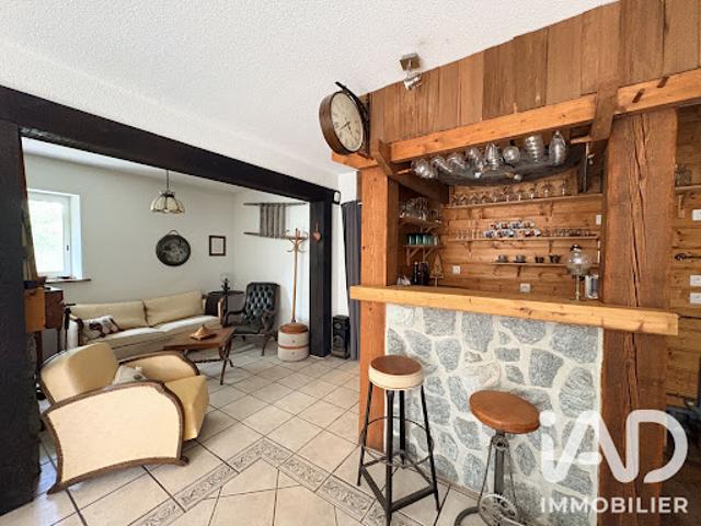 Vente Maison 10 pièces 264 m2 Saint Jean Saint Nicolas