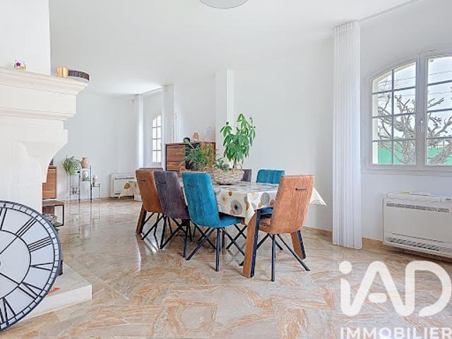 Vente Maison 10 pièces 265 m2 Villecresnes