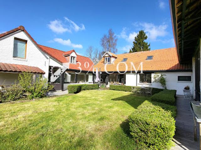 Vente Maison 10 pièces 268.5 m2 Vieille Chapelle