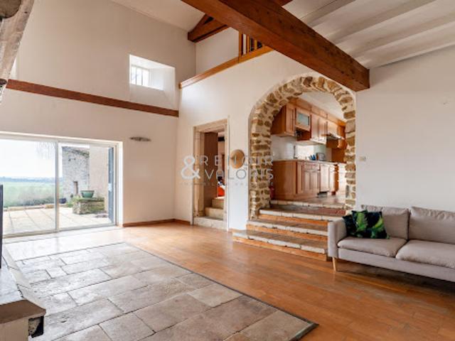 Vente Maison 10 pièces 270 m2 Thélod