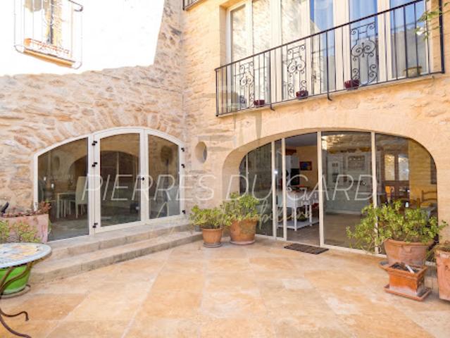 Vente Maison 10 pièces 270 m2 Vers Pont du Gard