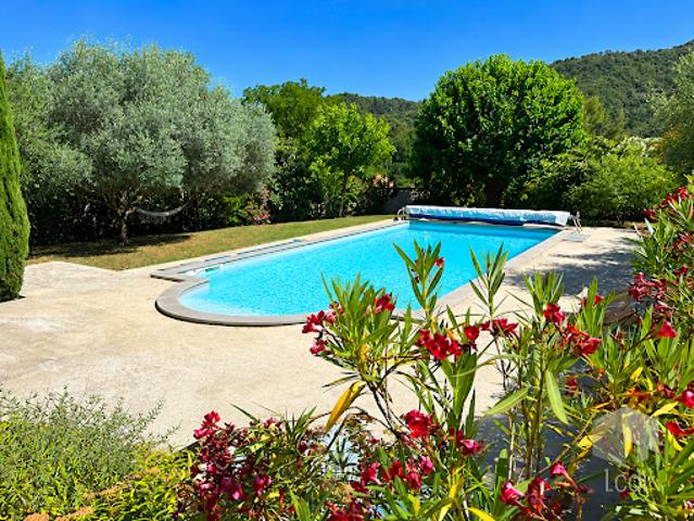 Vente Maison 10 pièces 270 m2 Viviers