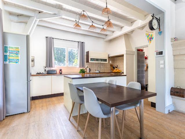 Vente Maison 10 pièces 270 m2 Galgon