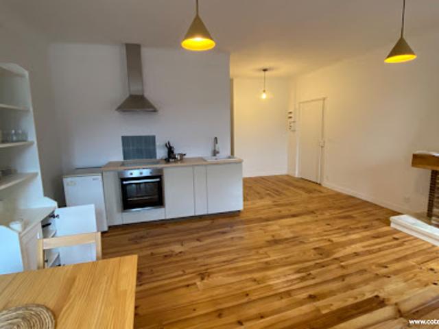 Vente Maison 10 pièces 270 m2 Montbrun les Bains
