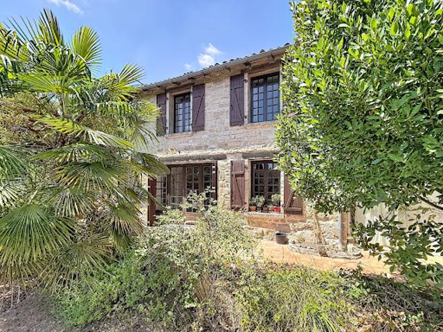 Vente Maison 10 pièces 270 m2 Nanclars