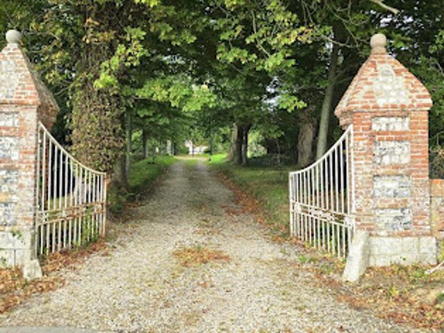 Vente Maison 10 pièces 270 m2 Sainte Marguerite sur Mer