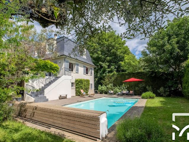 Vente Maison 10 pièces 275 m2 Bougival