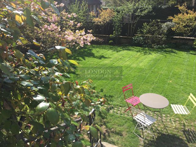 Vente Maison 10 pièces 278 m2 Versailles