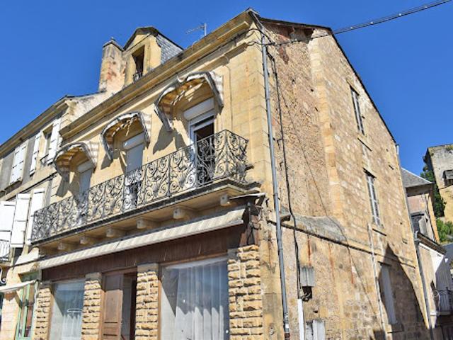 Vente Maison 10 pièces 278 m2 Montignac