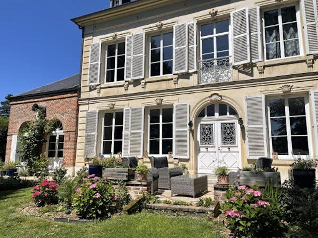 Vente Maison 10 pièces 279 m2 Lisieux