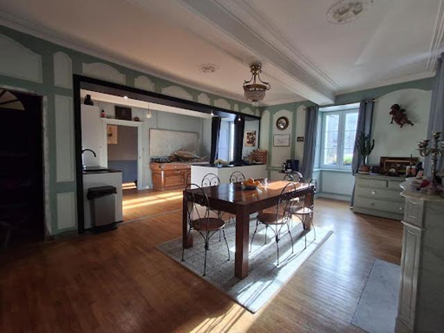 Vente Maison 10 pièces 280.6 m2 Ploermel