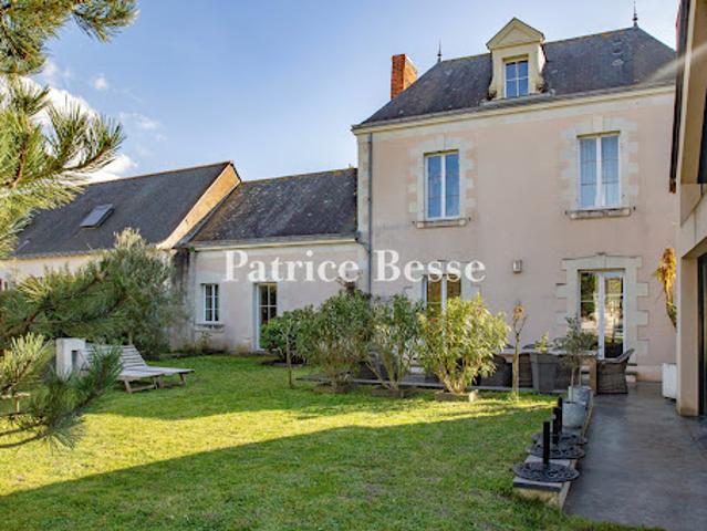 Vente Maison 10 pièces 280 m2 Angers