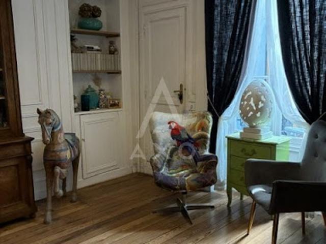 Vente Maison 10 pièces 282 m2 Ay