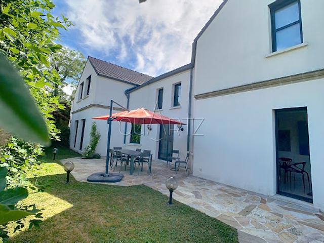 Vente Maison 10 pièces 287 m2 Le chesnay