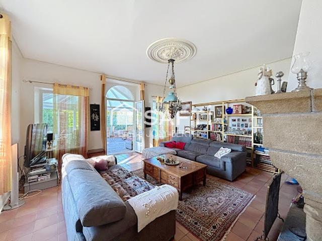 Vente Maison 10 pièces 287 m2 Saint Georges le Fléchard
