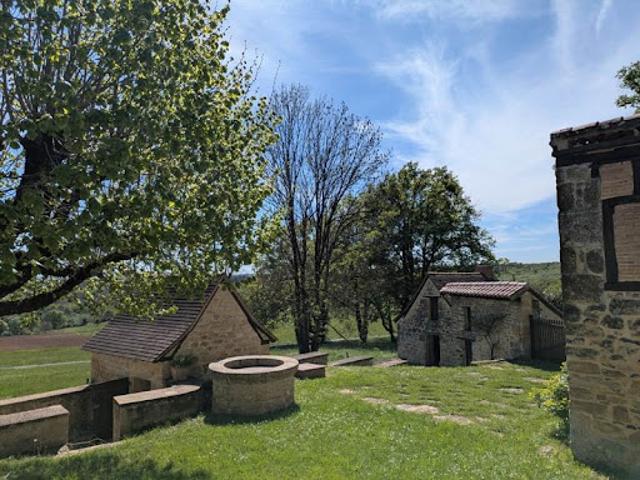 Vente Maison 10 pièces 288 m2 Saint Sulpice d'Excideuil