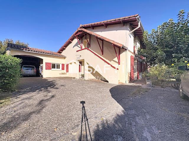 Vente Maison 10 pièces 294 m2 Montesquieu Volvestre
