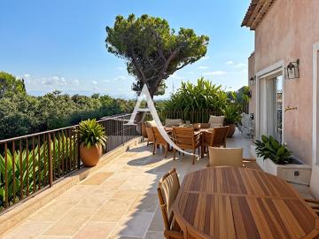 Vente Maison 10 pièces 295 m2 Antibes