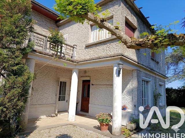 Vente Maison 10 pièces 295 m2 Izeaux