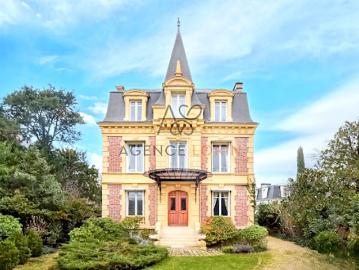 Vente Maison 10 pièces 298 m2 Le Vésinet