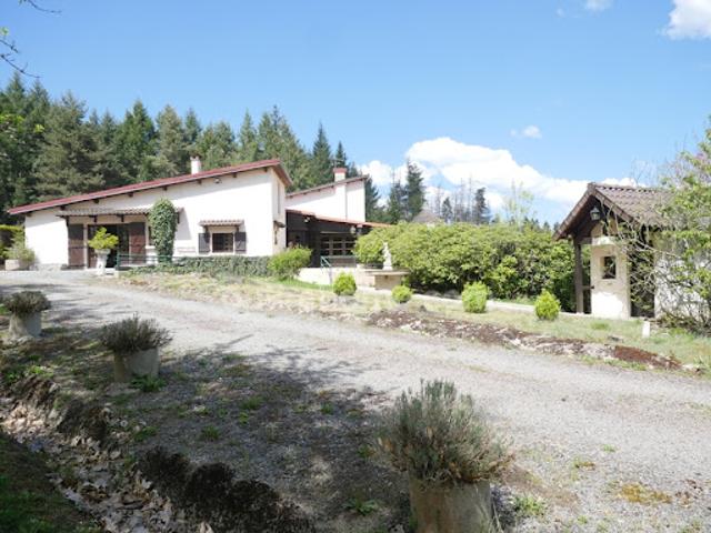 Vente Maison 10 pièces 200 m2 Gouzon