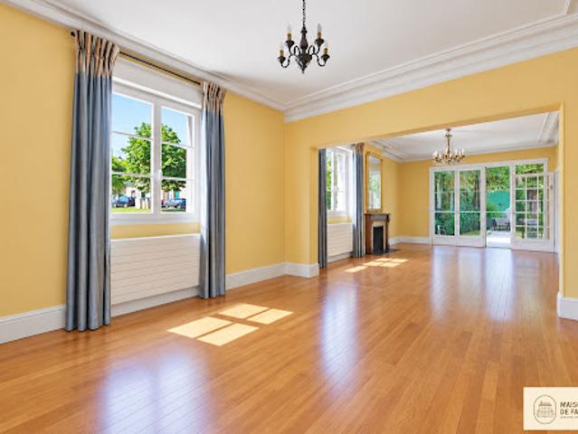 Vente Maison 10 pièces 200 m2 La Celle Saint Cloud