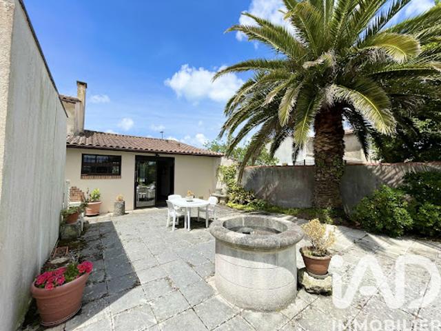 Vente Maison 10 pièces 200 m2 Queyrac