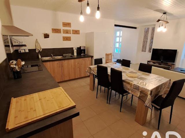 Vente Maison 10 pièces 200 m2 Reignac