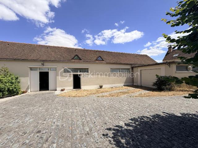 Vente Maison 10 pièces 201 m2 Chambon la Forêt