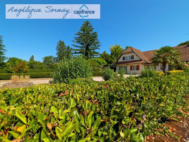 Vente Maison 10 pièces 202 m2 Louhans