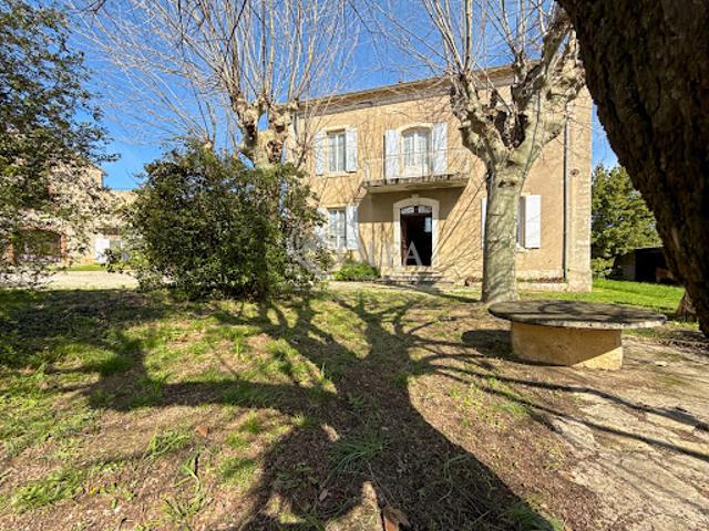 Vente Maison 10 pièces 207 m2 Uzès