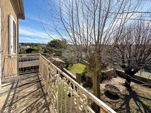 Vente Maison 10 pièces 207 m2 Uzès