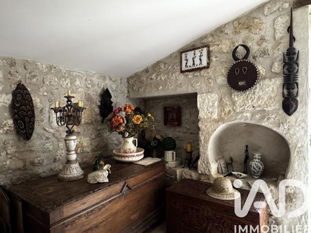 Vente Maison 10 pièces 205 m2 Saint Bonnet sur Gironde