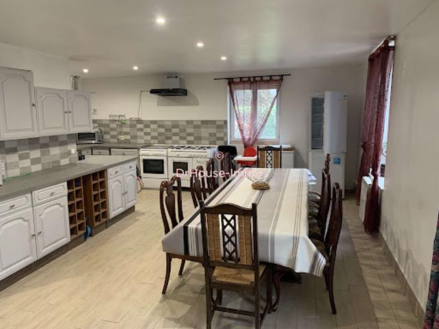Vente Maison 10 pièces 205 m2 Saint Malo des Trois Fontaines