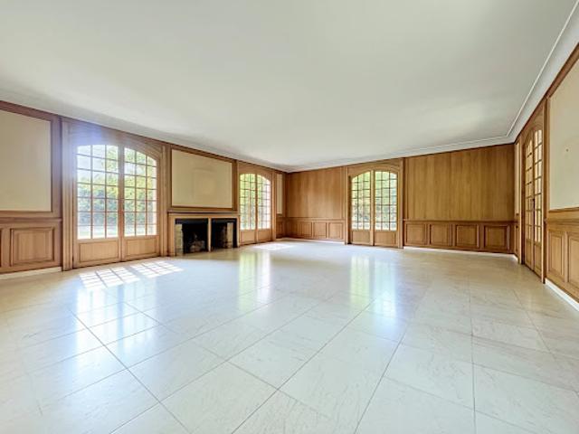Vente Maison 10 pièces 209 m2 Sucy en Brie