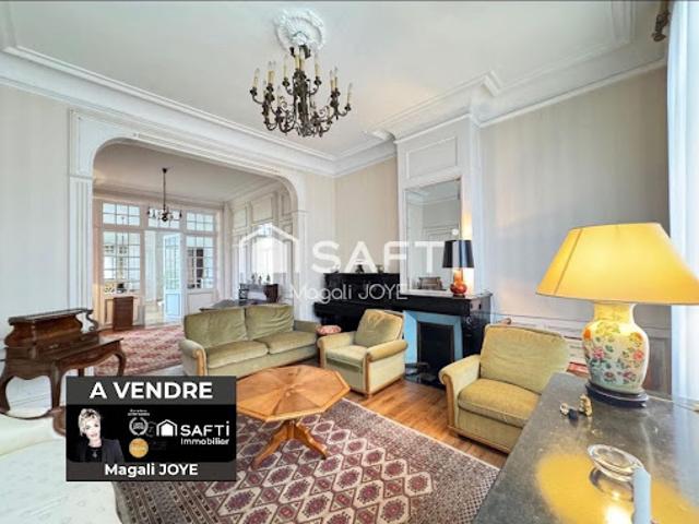 Vente Maison 10 pièces 210 m2 Bethune