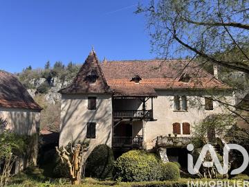 Vente Maison 10 pièces 210 m2 Bouziès