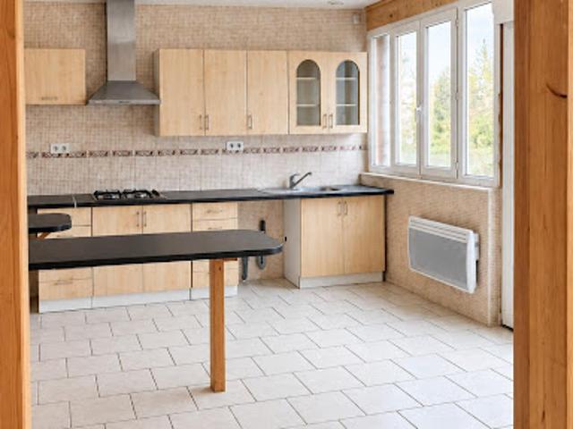 Vente Maison 10 pièces 212 m2 Saint Sixte