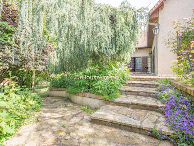 Vente Maison 10 pièces 217 m2 Auffreville Brasseuil