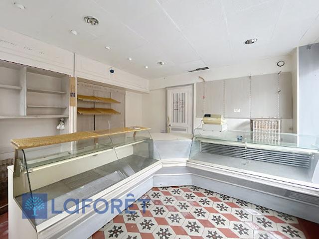 Vente Maison 10 pièces 214 m2 La Ferté Vidame