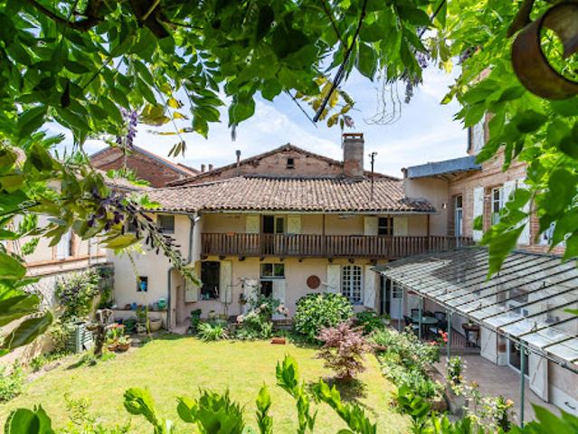 Vente Maison 10 pièces 218 m2 Moissac