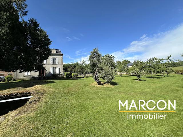 Vente Maison 10 pièces 223 m2 Aubusson