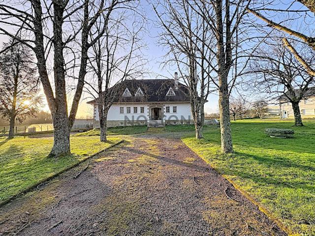 Vente Maison 10 pièces 223 m2 Saint Just le Martel